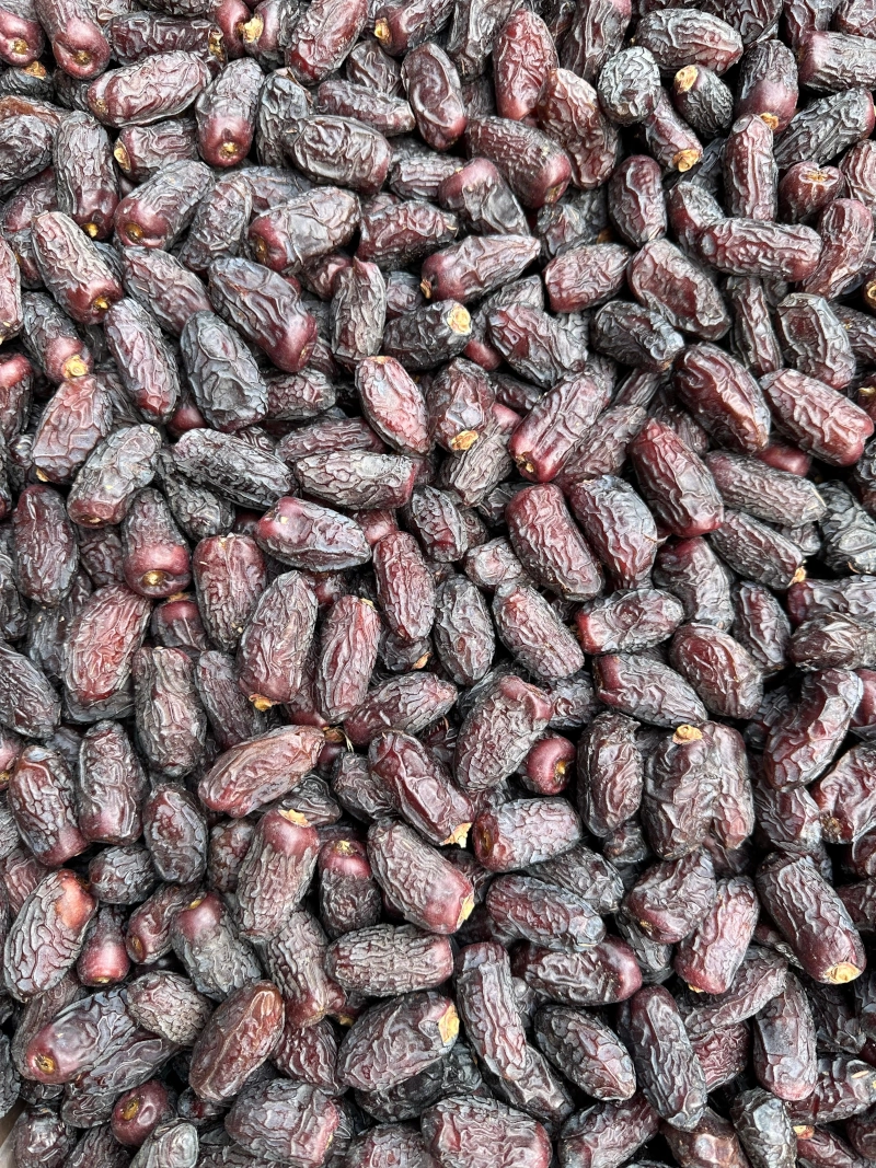 Safavi Medine Hurması 5 Kg Duble Boy- Yeni Mahsül 1 Safavi Medine Hurması 5 Kg Duble Boy- Yeni Mahsül